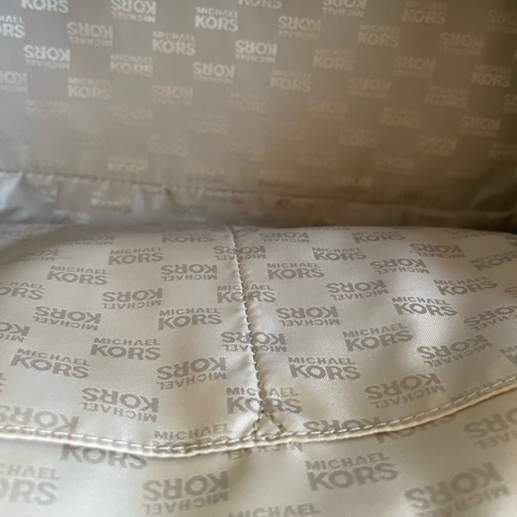 Michael kors bag,  saffiano in pomegranate - Picture 7 of 7